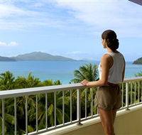 Hamilton Island Reef View Hotel - Newcastle Accommodation