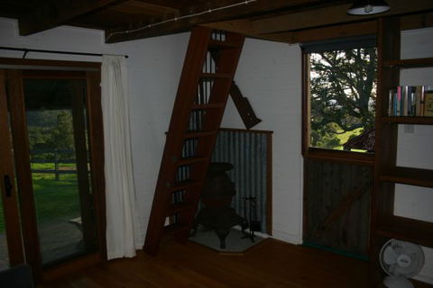 Kilfeacle Farm Cottage - Newcastle Accommodation 4