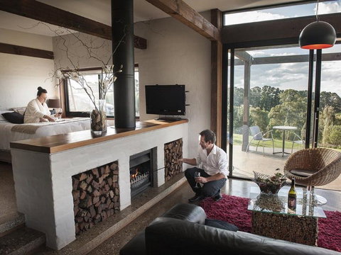 Borrodell Vineyard Accommodation - New Castle Tourism 0