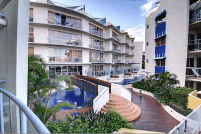 Rolling Surf Resort - Newcastle Accommodation