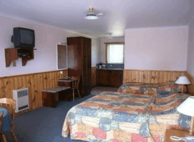 Kentish Hills Retreat - Newcastle Accommodation 1