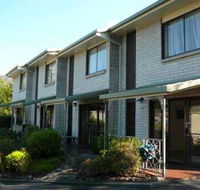 Davey Place Holiday Townhouses - New Castle Tourism