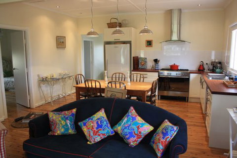 Rabbiter's Hut - Newcastle Accommodation 2
