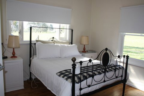 Rabbiter's Hut - Newcastle Accommodation 3