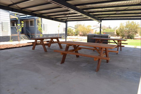Discovery Parks - Roxby Downs - Newcastle Accommodation 1