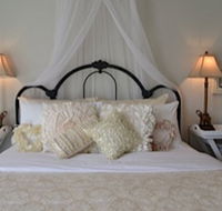 Garden Cottage B and B - Newcastle Accommodation