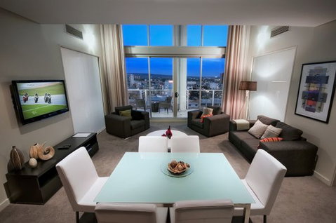 La Loft Apartments - New Castle Tourism 1