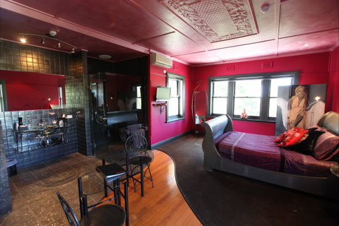 Oakdene Vineyards Guesthouse - Newcastle Accommodation 0