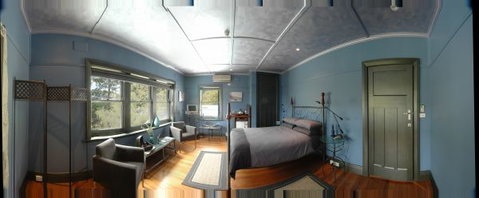 Oakdene Vineyards Guesthouse - Newcastle Accommodation 1