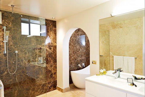The Suites, Villa Belgravia - Newcastle Accommodation 2
