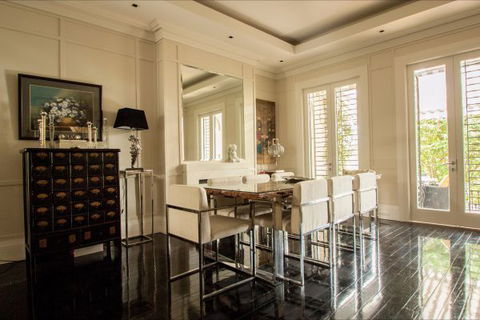 Woollahra Terrace - New Castle Tourism 2