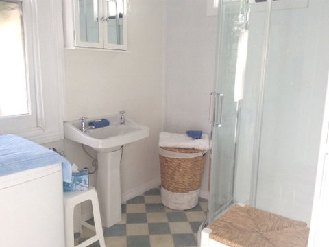 Devonport Bed And Breakfast - Newcastle Accommodation 2