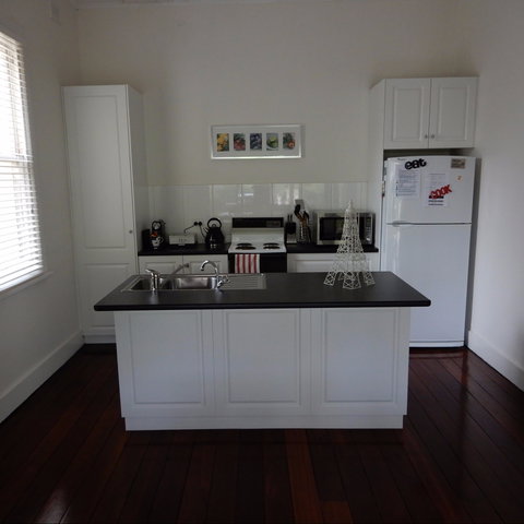 Dot's House - Newcastle Accommodation 2