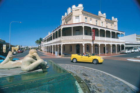 Rose Hotel - Newcastle Accommodation 1