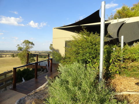 Down To Earth Farm Retreat - New Castle Tourism 2