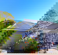 Plover Deluxe Villa 25 - Newcastle Accommodation