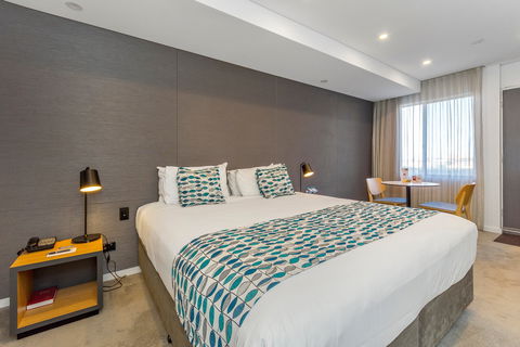 Quality Hotel Lighthouse - Newcastle Accommodation 2