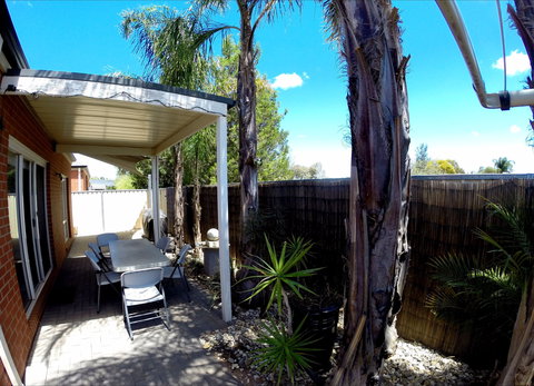 Shamore Apartments - Eleventh Street Mildura - Newcastle Accommodation 1