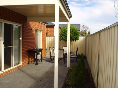 Shamore Apartments - Eleventh Street Mildura - Newcastle Accommodation 5