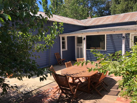 Turalla Truffle Cottage - New Castle Tourism 4