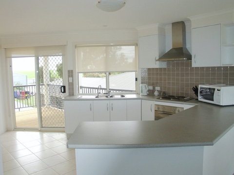 Arabesque Villa 2 - Newcastle Accommodation 1