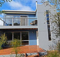 Barrakee Beach House - Newcastle Accommodation