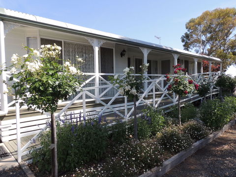 Burrabliss Bed And Breakfast - New Castle Tourism 1