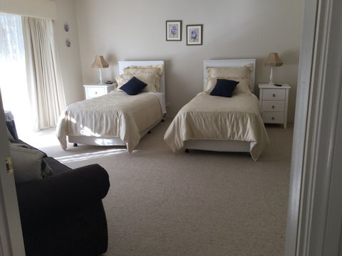 Burrabliss Bed And Breakfast - New Castle Tourism 2