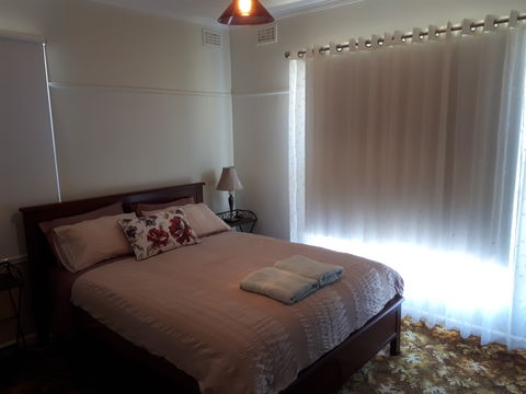 Georgie's Cottage - New Castle Tourism 2