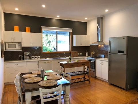 Jacks House '2' B&B Clare - Newcastle Accommodation 2