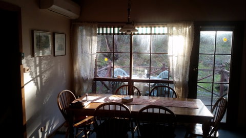 Kurianda Cottage - Newcastle Accommodation 2