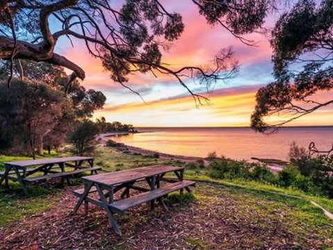 Mercure Kangaroo Island Lodge - New Castle Tourism 1