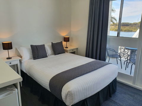 Parade Hotel - Newcastle Accommodation 0