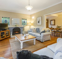 Blue Moon Cottages - Newcastle Accommodation