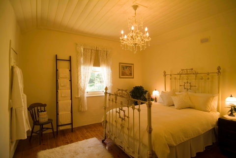 Evelyn Homestead - Newcastle Accommodation 2