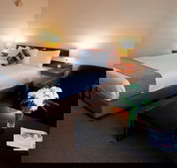 Longreach Motor Inn - Newcastle Accommodation