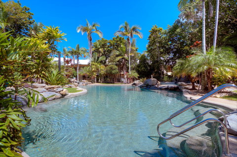 Paradise Links Resort Port Douglas - New Castle Tourism 1