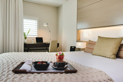 The Point Brisbane Hotel - New Castle Tourism 1