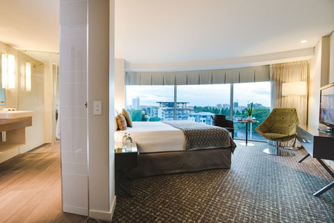 The Point Brisbane Hotel - New Castle Tourism 2
