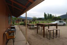 The Araluen Valley Hotel - New Castle Tourism 4