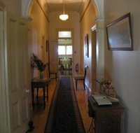 Hoover House Bed  Breakfast - Newcastle Accommodation