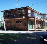 Arrawarra Point - Newcastle Accommodation