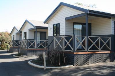 Riverside Cabin Park - Newcastle Accommodation 5
