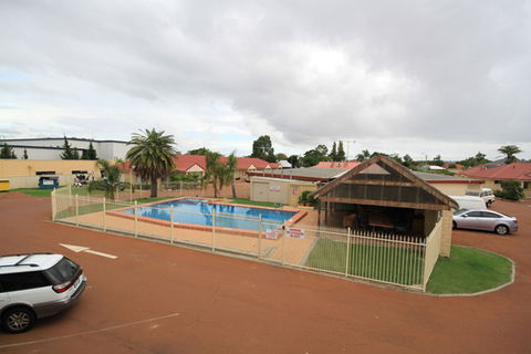 Bunbury Serviced Apartments - Newcastle Accommodation 2