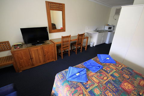 Bunbury Serviced Apartments - Newcastle Accommodation 4