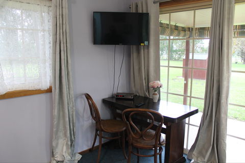 Factory Lane Bed & Breakfast - Newcastle Accommodation 2