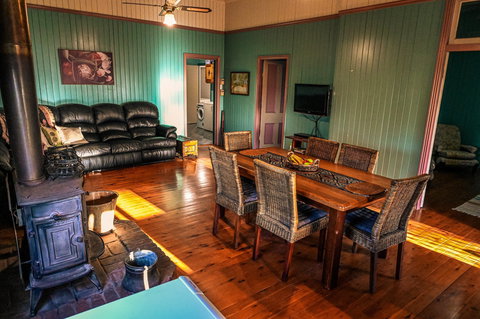 Kiambram Country Cottages - Newcastle Accommodation 1