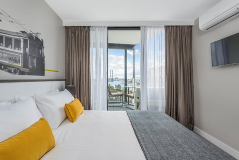 Peppers Docklands - Newcastle Accommodation 1