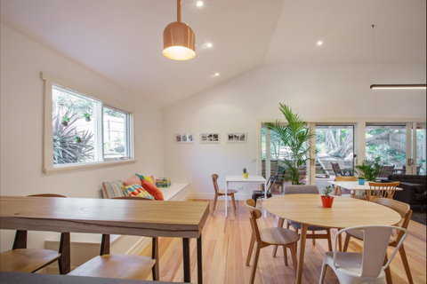 Sunny Side Up Bed And Breakfast - Newcastle Accommodation 1