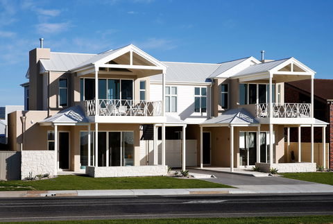 Aldinga Beach Getaways - New Castle Tourism 0